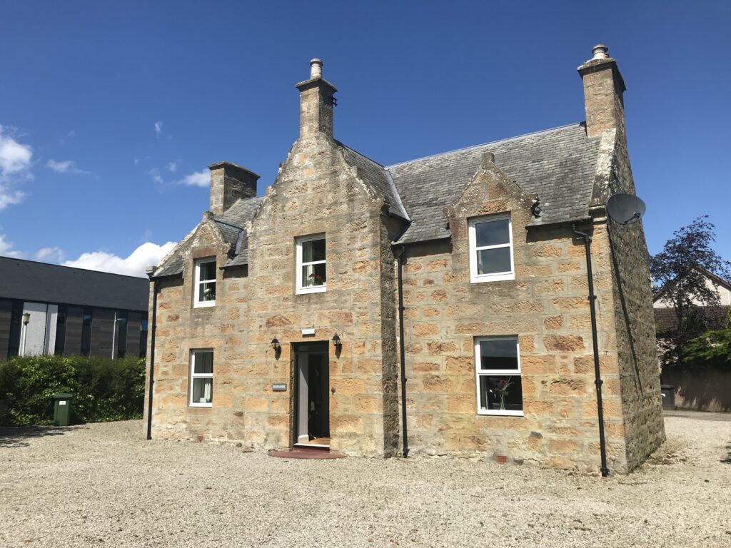 Front view of rental house Burnside in Dornoch